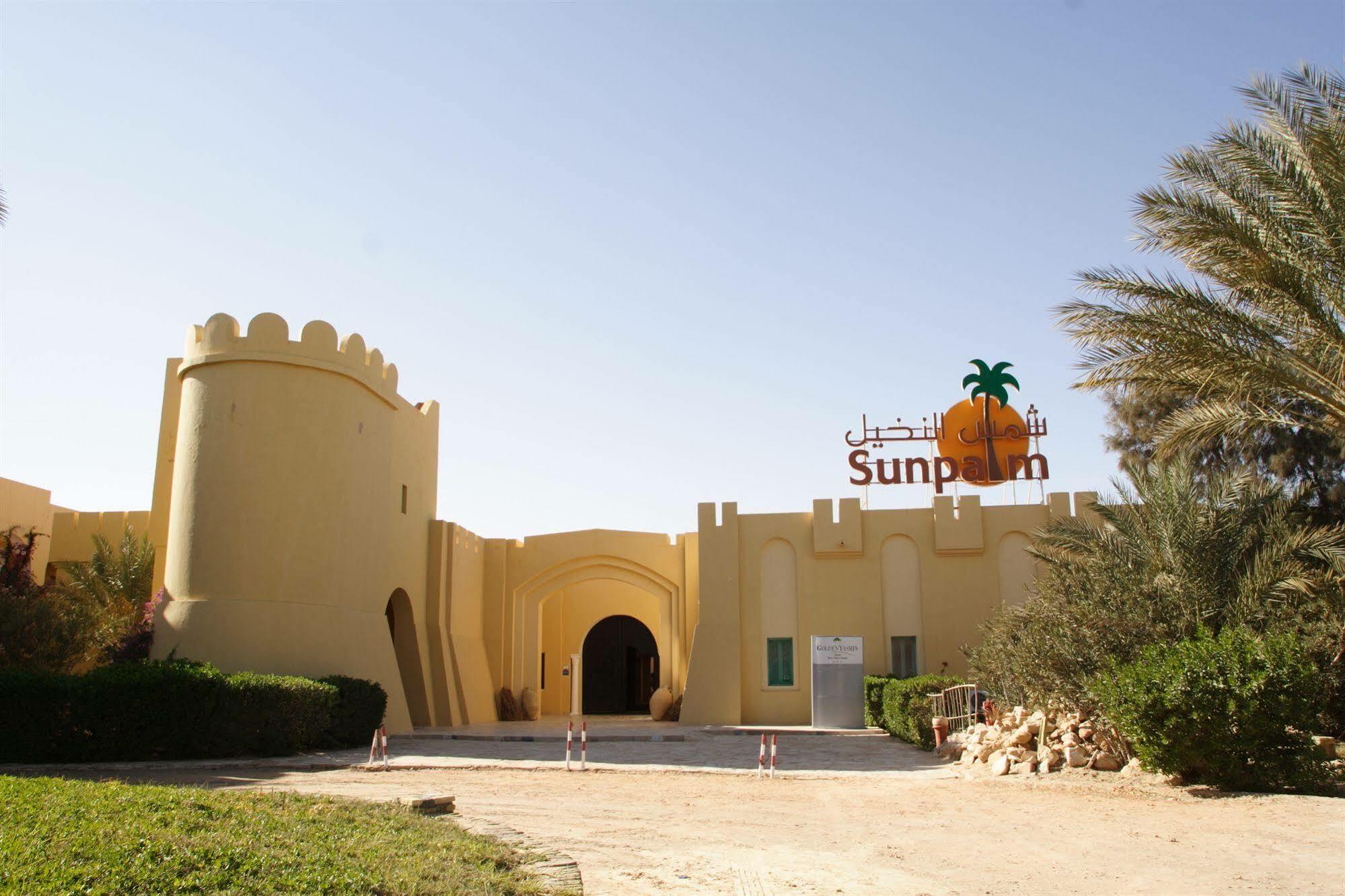 Отель Sun Palm Дуз Экстерьер фото