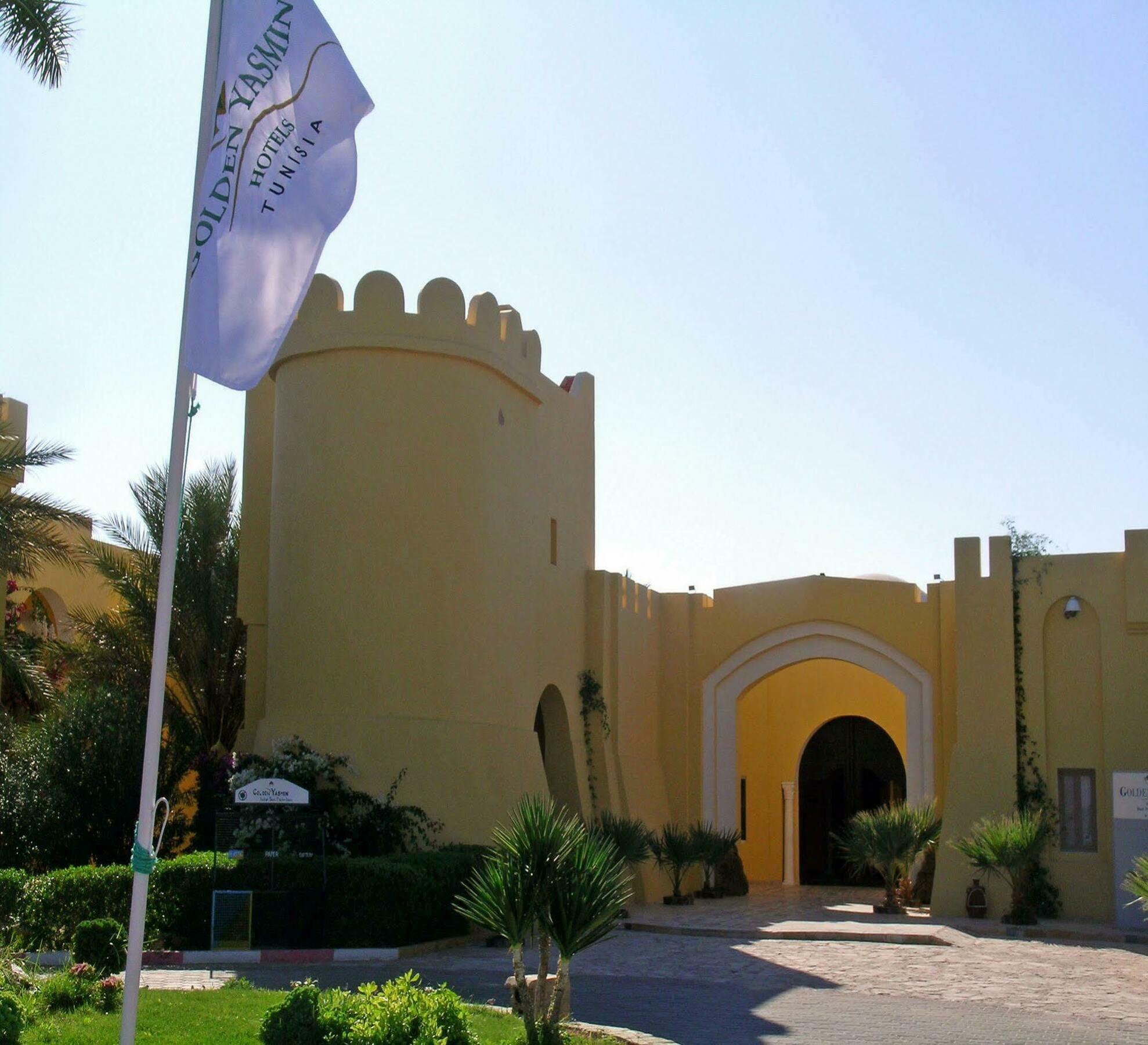 Отель Sun Palm Дуз Экстерьер фото