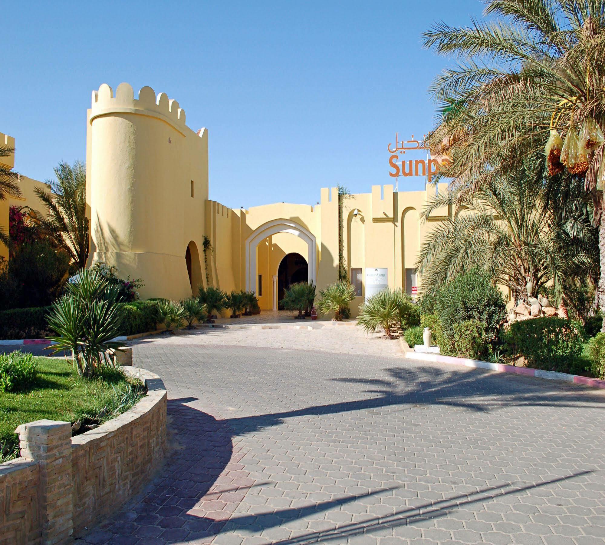 Отель Sun Palm Дуз Экстерьер фото